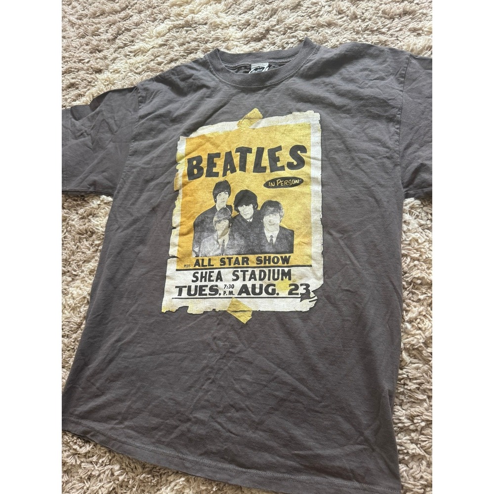 The Beatles Shea Stadium Concert Poster T-Shirt Gray 2008 Apple Corps Mens L - Picture 2 of 5